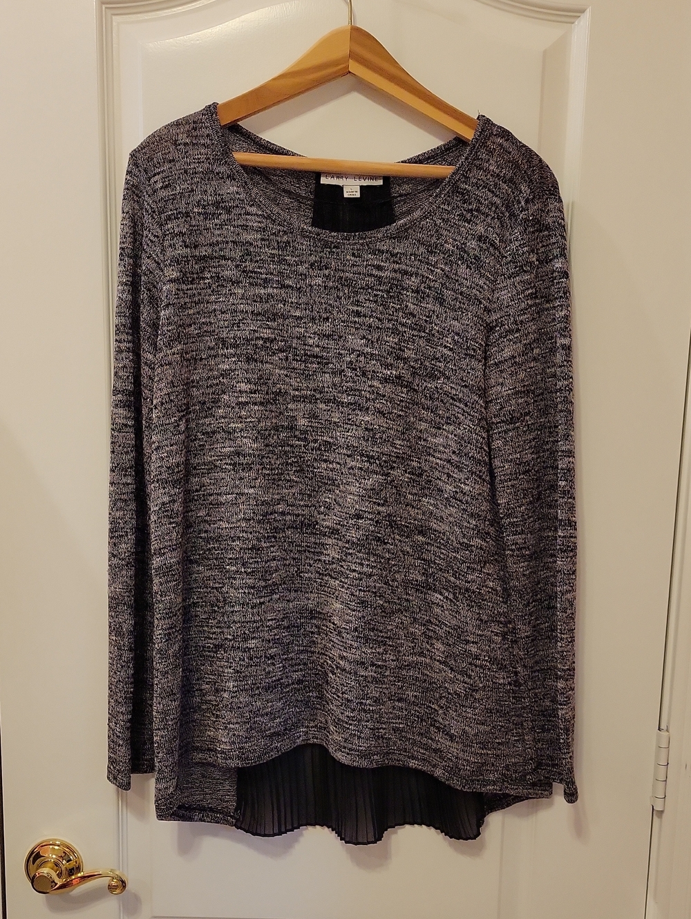 Larry Levine Gray Marled Layered-Hem Sweater Top